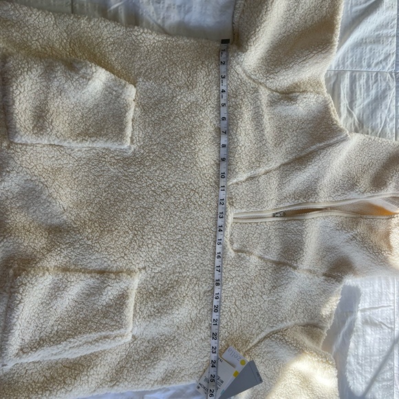 NWT Zella Ivory Cloud Faux Shearling Pullover Hoodie With Pockets, Large - Picture 14 of 16